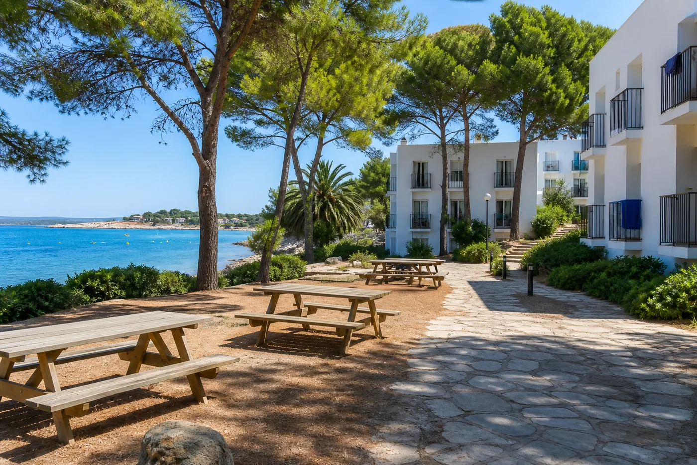 A Sprachcaffe-style coastal language stay